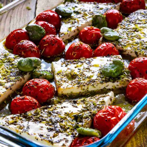 Blechgebackener Feta mit Brokkolini, Tomaten und Zitrone