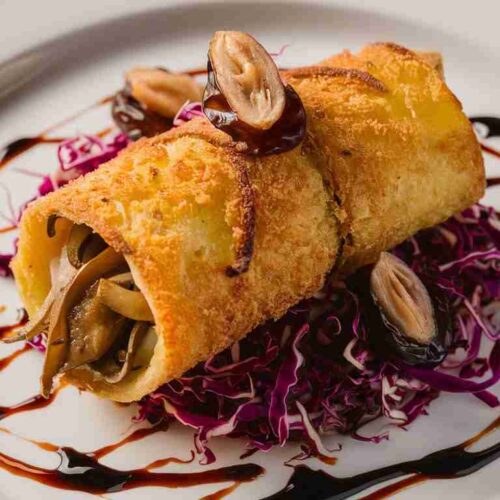 Kartoffel-Steinpilz-Rolle mit Dattelrotkohl