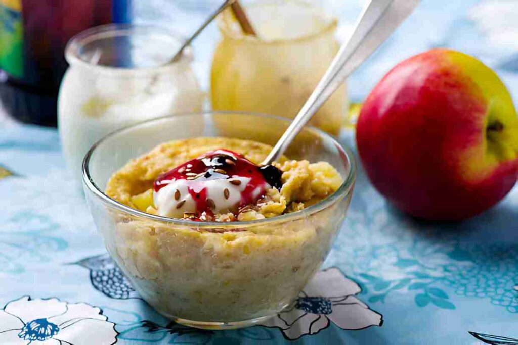 Hirsepudding mit Apfel