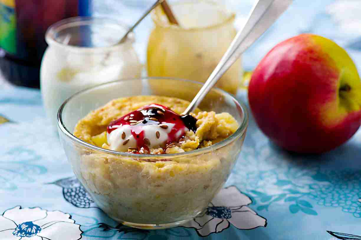 Hirsepudding mit Apfel