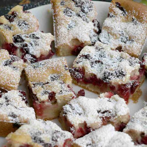 Blitzkuchen mit Sauerkirschen