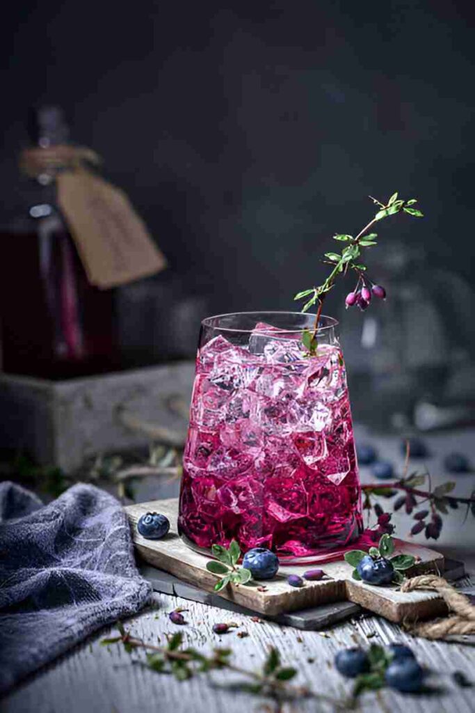 Blaubeer-Thymian Gin Fizz