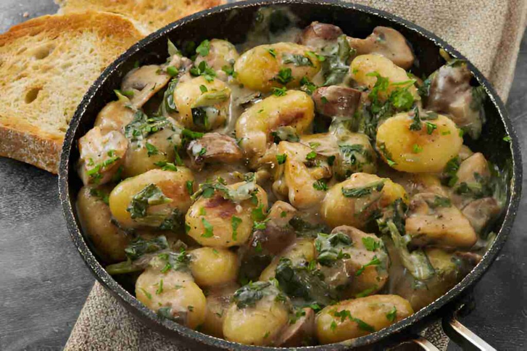Cremige Gnocchi-Pilz-Pfanne