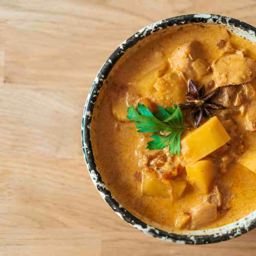 Hähnchen-Pfanne mit Kokosmilch