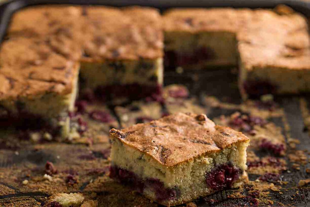 Blitzkuchen mit Sauerkirschen