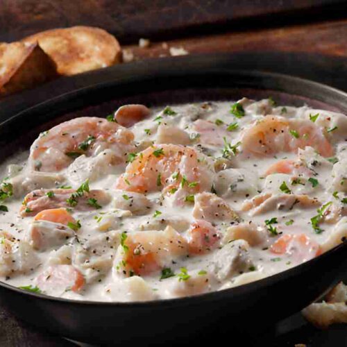 Cremige Meeresfrüchtesuppe