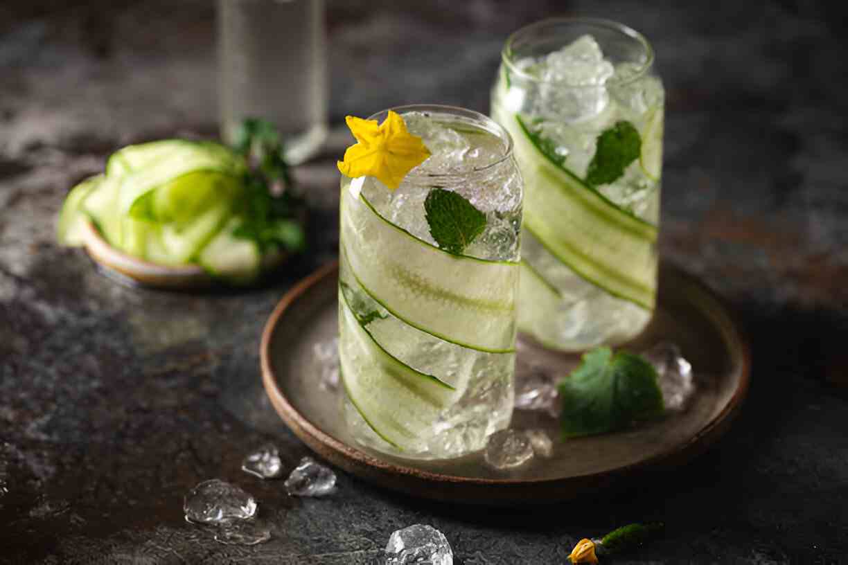 Holunderblüten & Gurken Collins
