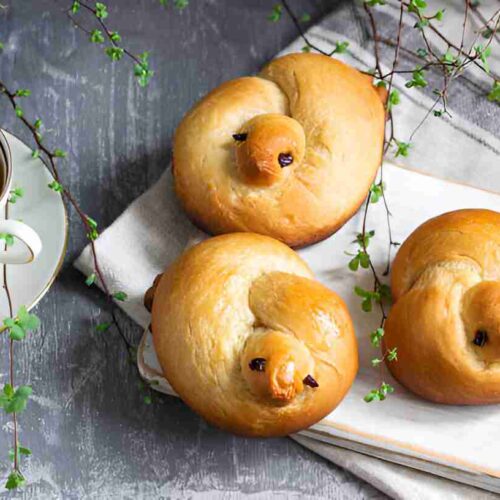 Brioche-Küken aus Hefeteig