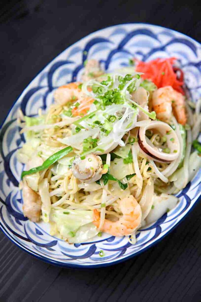 Shio-Zitronen-Meeresfrüchte-Yakisoba