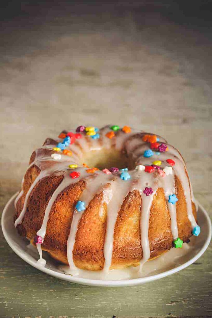 Fluffiger Eierlikörkuchen