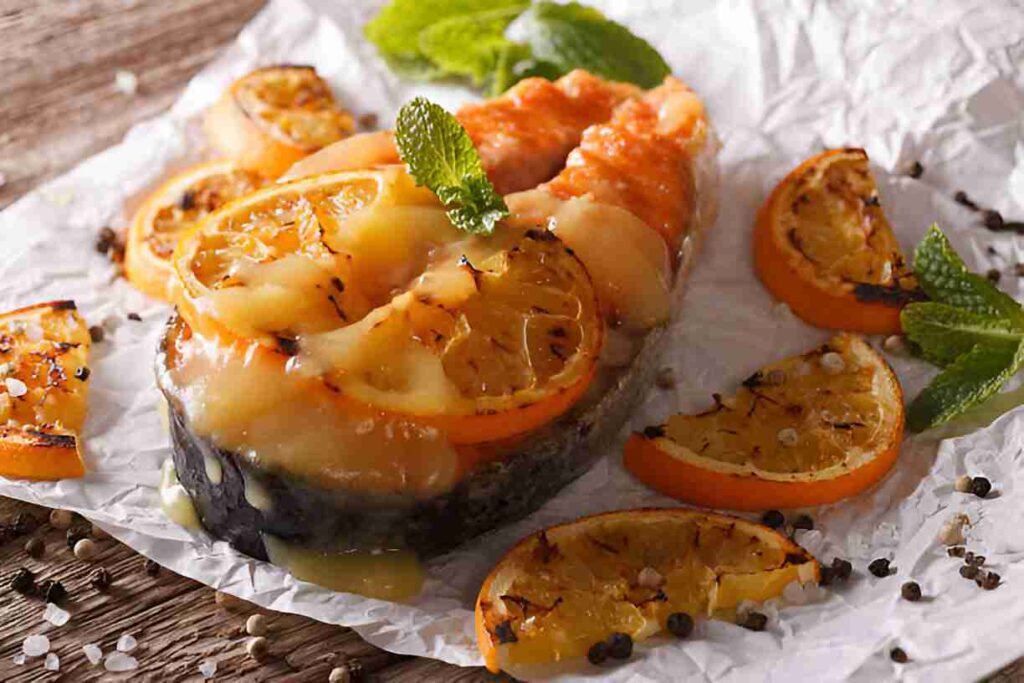 Gebackener Orangen-Lachs mit Honig-Senf-Glasur