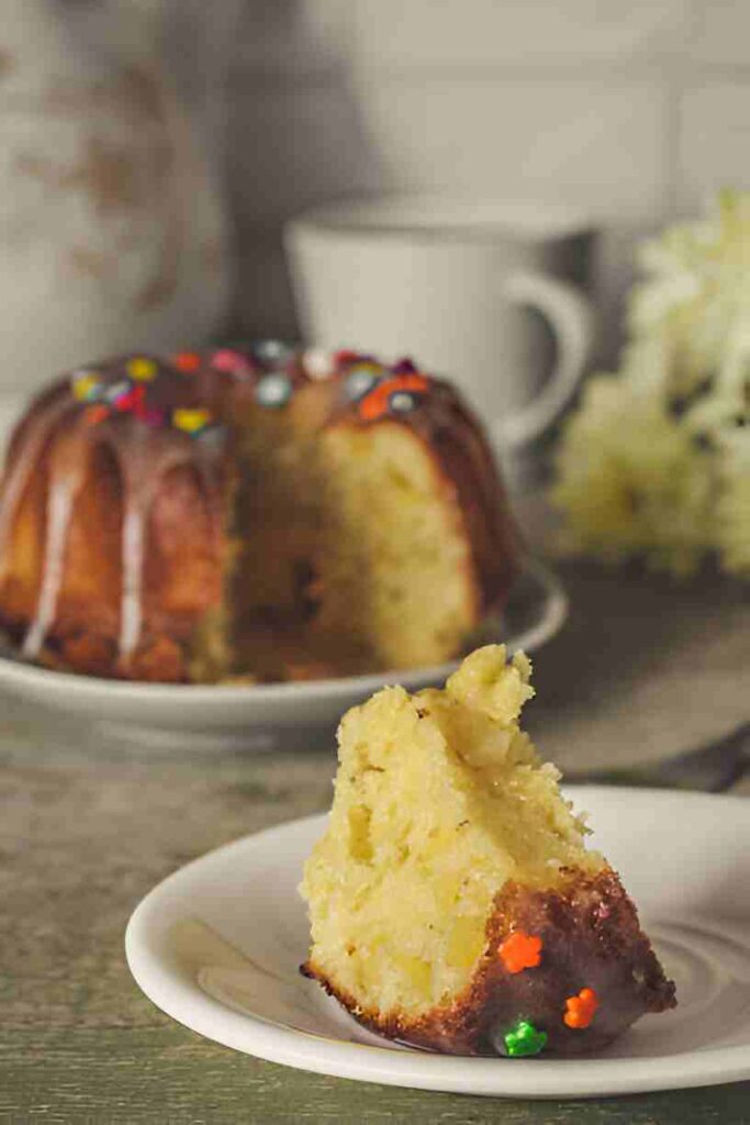 Fluffiger Eierlikörkuchen