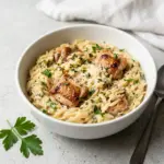 Leckeres Hühnchen Orzo Gericht für besondere Anlässe